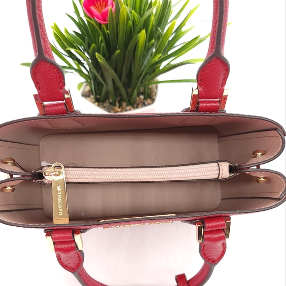 Michael Kors Adele MD Crossbody Red - Picture 6 of 10